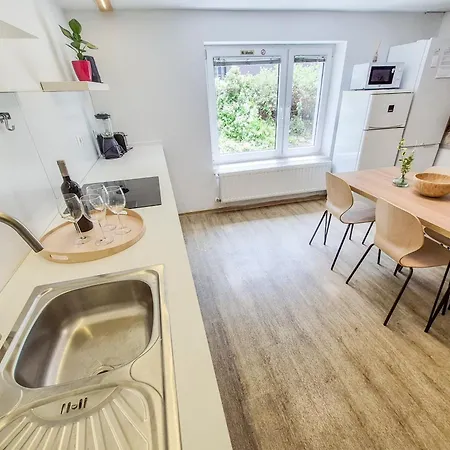 Apartment Uniapartments Ljubljana