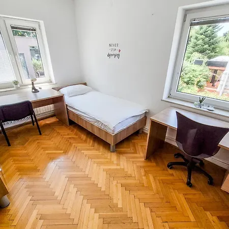 Apartment Uniapartments *